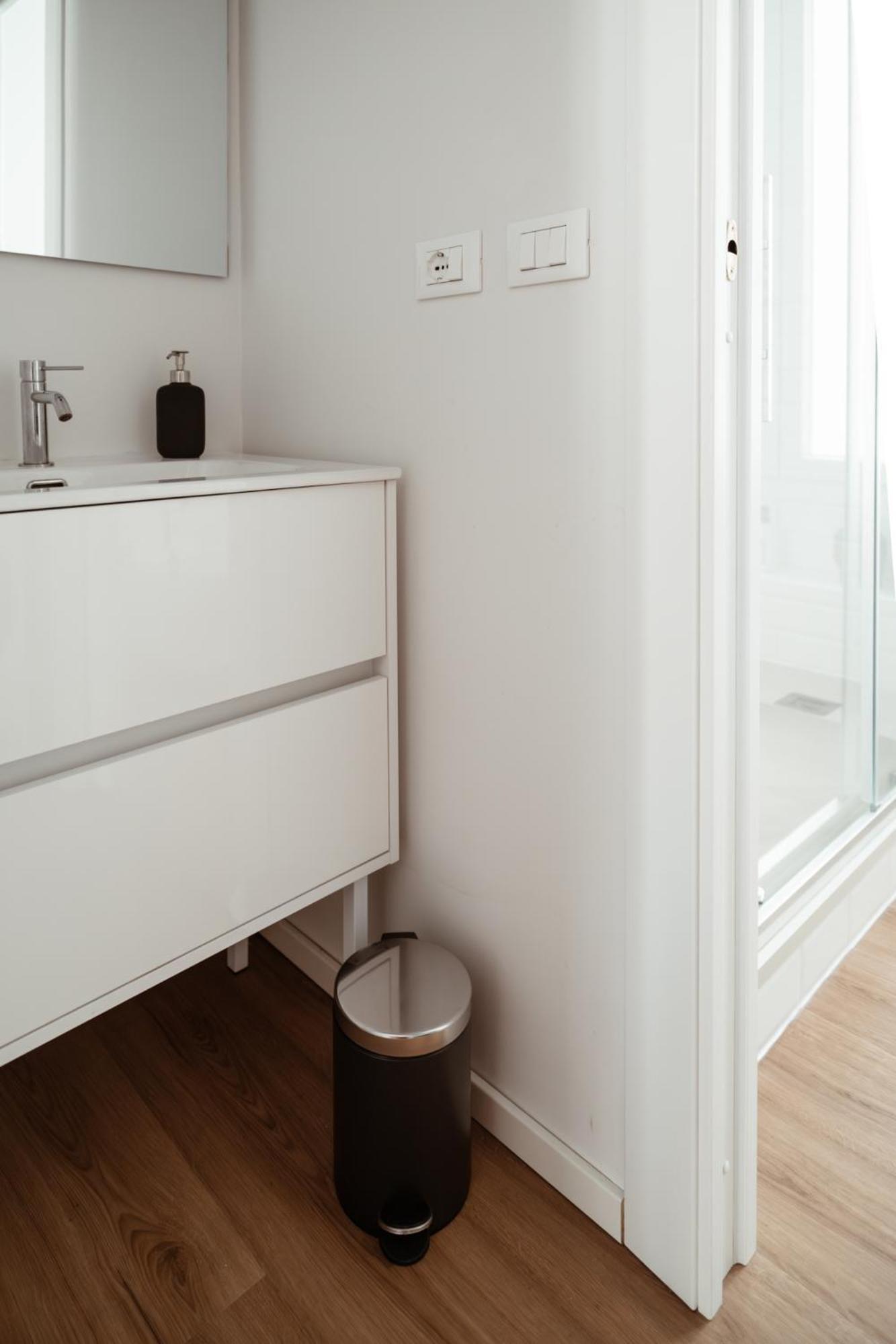 Mercanti Modern Flat - Balcony - Torino Centro Ngoại thất bức ảnh